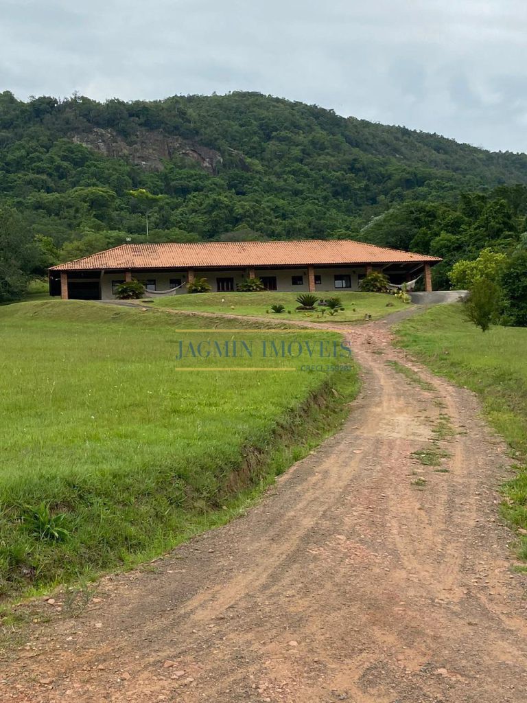 Casa Térrea em Condomínio Fechado