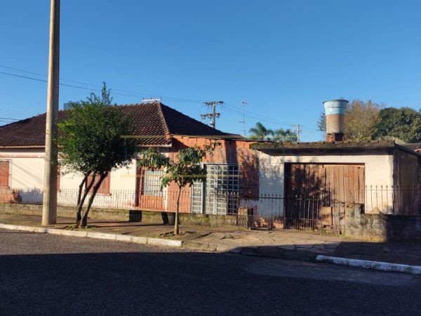 Terreno com Casa em Novo Hamburgo próximo ao Outlet